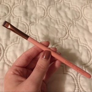 Luxie 221 Flat Definer Brush